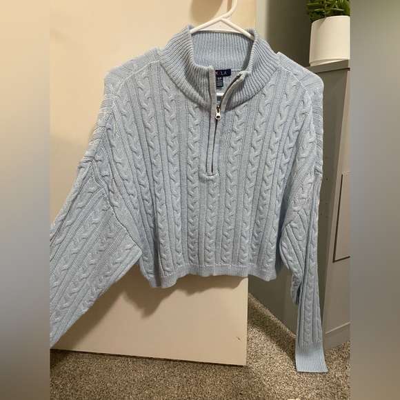 Women’s Light Blue Sweater Size Small - Picture 1 of 2